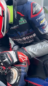 189K views · 5.3K reactions | After a promising off-season and despite some challenges at the Oulton Park test, we're excited to see what Kam Dixon #52 and the team can achieve this weekend in Superstock 1000!  He was looking fast during pre-season. Good luck, Kam!  #YamahaRacing #RevsYourHeart #WeR1 | Yamaha Racing | Facebook