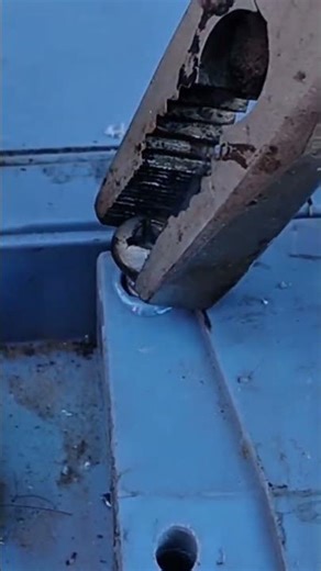 Quick repair techniques for slippery thread holes.