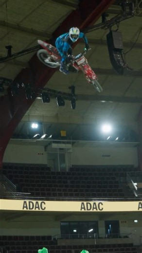 Whips, Flips and more: FMX practice with JVS, Wyo, Podmol and Pilat