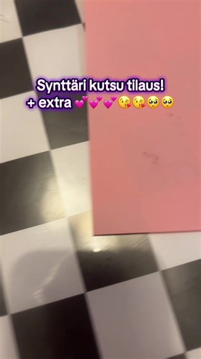 Custom Birthday Invitations: A Creative Touch