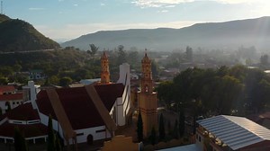 Aiquile es cultura, es producción, es gastronomía, es deporte... Te invitamos a recorrer y disfrutar sus majestuosas vistas, a conocer la calidez de su gente, a ser parte de sus sonidos, sus sabores y sus colores... Aiquile, la magia de un municipio que te espera con los brazos abiertos... | Gobierno Autónomo Municipal de Aiquile