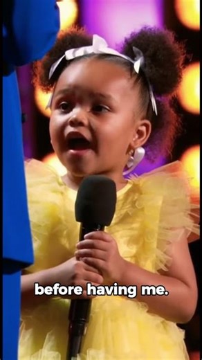 Little Girl ROASTS Her Family on Stage 😂 Mom’s Reply Has the Crowd Screaming!