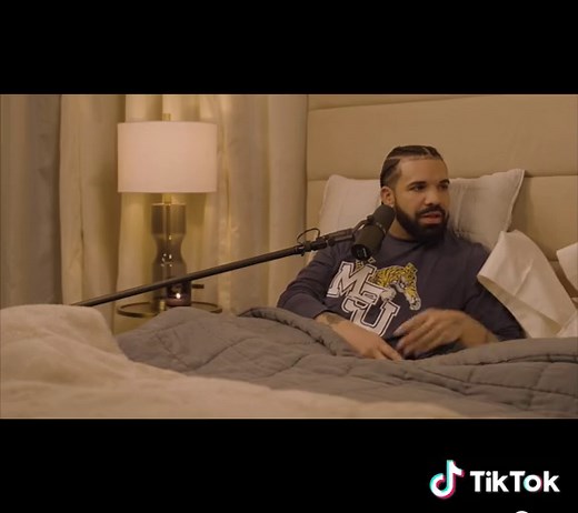 #Drake got a little defensive after getting called out for drinking a fruity drink 🤣😭 Via: @Bobbi #RapTV #drizzydrake #drizzy #drakethetypeofguy