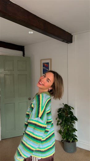 Fiona Bishop on Instagram: "Ad Busy mornings don’t leave much time for me…but I’ve been using Wisdom Active Whitening Strips and I’m obsessed with the results! 😍 Easy to use, peroxide-free, enamel safe, and just 30 minutes to a brighter smile. I can’t believe I didn’t try this sooner!! ✨ up to 7 shades whiter in just 7 days! Shop Wisdom Active Whitening at Morrisons, Savers and B&M! @wisdomtoothbrushes #teethwhitening#teethwhiteningstrips #WisdomToothbrushes #WisdomActiveWhitening #Morrisons"