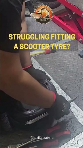 Struggling to Fit E-Scooter Tyres? 🤯 Check If You Have a Split Rim!