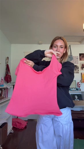Sewing a Coral Shirt for Summer During Rainy Days