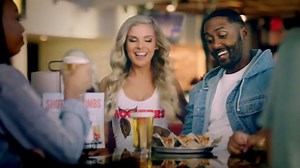 Hooters TV Spot, 'Win or Lose: Hero'