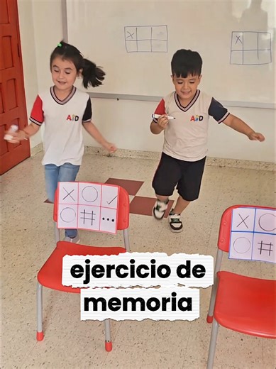 Fortaleciendo la memoria visual, la atención, además de disfrutar del juego 😇💛 #concentración #memoria #preescolar #niñosaprendiendo