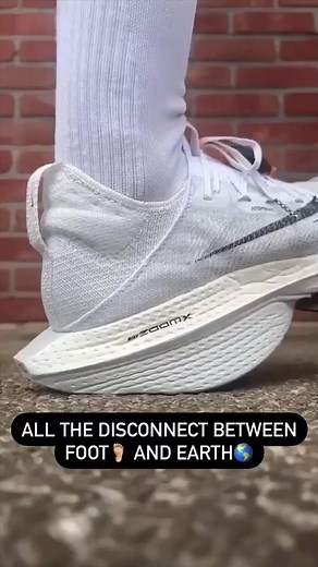 All the disconnect between foot and Earth translates to biomechanics dissonance upstream. Who here has been a witness to this? 🫣👣 #proprioception #posture #zerodrop #chirunning #runningform #biofeedback #strongfeet #minimalistfootwear #barefootrunning #trailrunner #runningshoes #runningsandals #barefootrunner #rewildyoursole #rewildbefree #ionsync