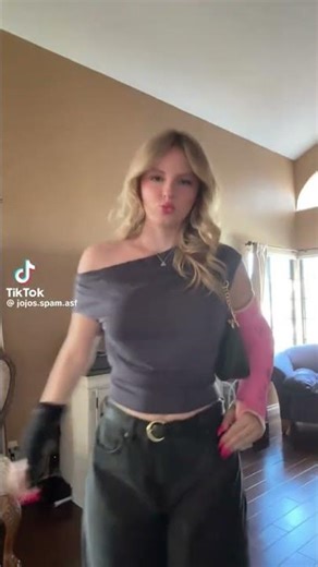 LONG ARM CAST PINK SEXY WOMAN #gesso #cast #pink