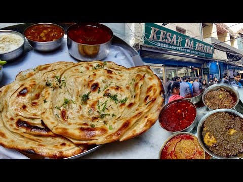 109 साल पुराना WORLD FAMOUS KESAR DA DHABA AMRITSAR | LIFE में एक बार यहाँ आना बनता है PUNJABI MEALS