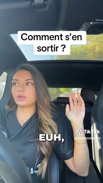 Et si tu ne sais pas par où commencer j’ai créé le coffret Glow Up 🩷 Il est composé de 4 livres de développement personnel qui t’aideront à reprendre confiance en toi, à apprendre à t’aimer, à te choisir à guérir, et surtout à avancer 🩷 Lien en bio 📚 #pourtoi #guerison #travailsursoi #devperso