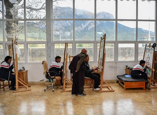 Ask the Experts: Do I Have to Go to Art School to Become a Successful Artist? | Artnet News