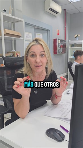 HONESTIDAD en la COMPETENCIA ¿Quién es el Verdadero Ganador? ➡️ Nos ha llamado un cliente para que le mejoráramos un presupuesto de una empresa de la competencia de ordenadores y portátiles reacondicionados. Les habían ofrecido unos ordenadores a los que en teoría (aunque con una pequeña trampa si) no se puede instalar windows 11. La otra empresa se lo había ofrecido hacer, les hemos dicho que eso no es correcto y finalmente ha accedido a comprar con nosotros equipos incluso de mayor valor. ✅Ent