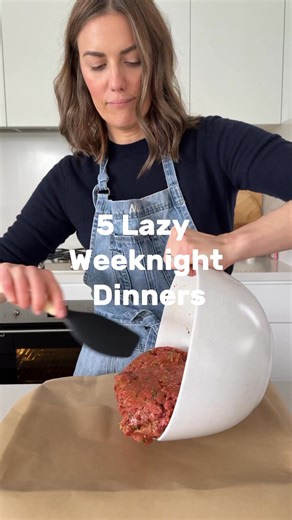 I really love this stretch of the year. Things feel a little calmer, a little lighter, and I’m far less interested in complicated dinners. These are the meals I lean on when I want food that’s easy, comforting, and familiar – dinners that come together without fuss so we can actually enjoy our evenings. Nothing fancy, just good food that fits this slower, more relaxed pace. Find all the recipes on my website 👇🏻 https://simplehomeedit.com/recipe/5-lazy-weeknight-dinners-when-youre-over-cooking/