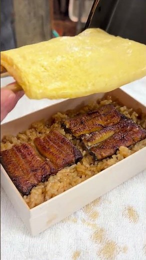京風だし巻き仕立ての名物きんし丼｜京都・老舗の一杯