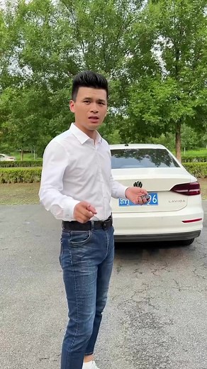 7.5K views · 225 reactions | Part 1: Stop wasting money! Learn these car tricks now! | Car Hacks | Facebook