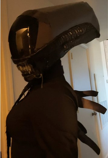 👽 #xenomorph #alien #xenomorphcosplay #aliens #facehugger | alien costume