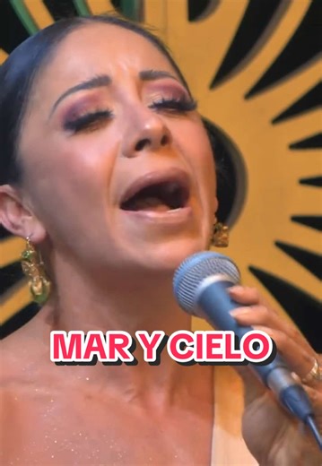 🎤 Nuestra rosa mexicana @Rosy Arango interpreta “Mar y Cielo” 🚨No te pierdas el capítulo completo con Fernando de la Mora en @Bohemia TV 🎙 #rosyarango #bolero #bolerosdelrecuerdo #bolerosdeoro #bohemia #bohemio #musicamexicana #aritmodebohemia