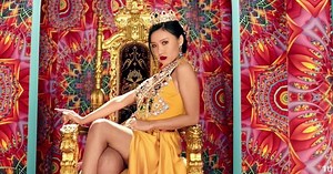 Lần đầu debut solo, Hwasa vẫn đủ sức "hất cẳng" thánh gian lận nhạc số mới nổi cùng tân binh khủng ITZY trên BXH