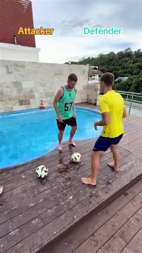 Ultimate attacker vs defender football challenge