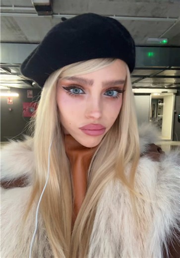 Videos de Daniela Washington (@daniwashington__) con “original sound - mr.awsome”