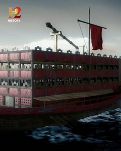 2.2M views · 64K reactions | En el siglo III de nuestra era, arquitectos navales idearon el impresionante Barco Torre, el cual contaba con un área de hasta 182 metros cuadrados y era similar a un castillo, permitiendo llevar a un ejército completo sobre el mar. #InventosLegendarios | HISTORY | Facebook