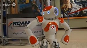 Le robot Nao, le robot qui danse le Gangnam style - RTBF Actus