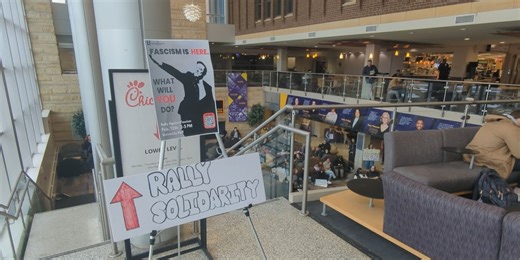 Students demonstrate at MSU Mankato