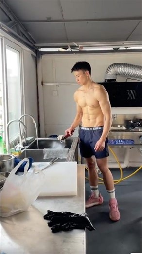 Muscle Houseman #musclebuliding #motivation #bodybuilding #gym #workout #gymroutine #gymworkout