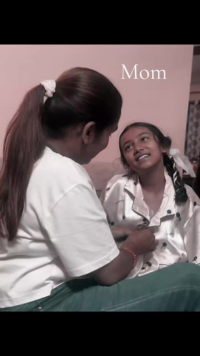 Mom: Kristina llorando de verdad - clip emotivo