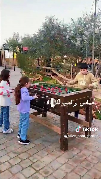 ‏"سيرانات الربيع بـ أوليڤ غاردن غير! 🌿 استمتعوا بأجمل جلسات تحت شجر ال...