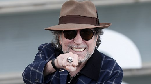 Los 75 años de Joaquín Sabina: desde sus comienzos humildes hasta convertirse en un icono venerado