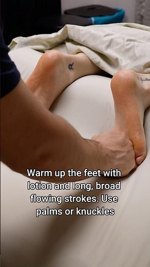 3 Techniques to Give a Professional Foot Massage