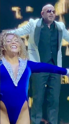 Pitbull Throws Down Hard Core Beats During ‘Give Me Everything' Performance #pitbull