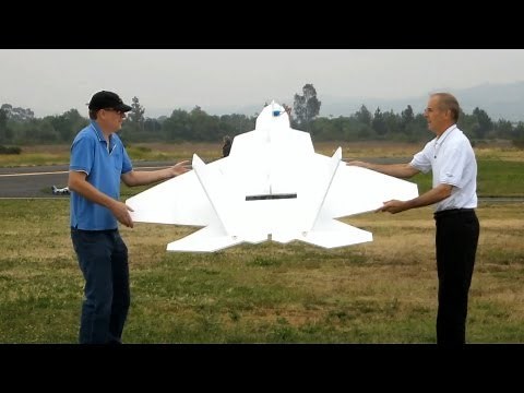 F22 Foam Fu Fighter Crashes