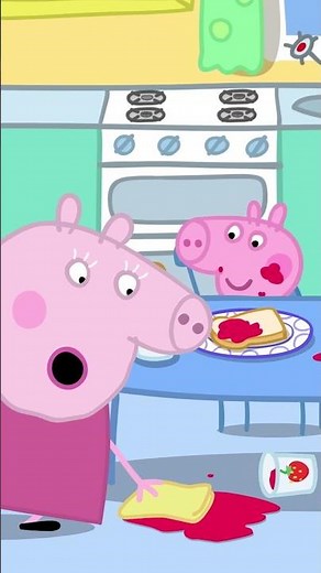 Peppa Pig makes MESSY Jam Sandwiches! 🍓🫟 #peppapig #shorts