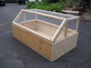 Homemade Chicken Brooder Designs & Pictures