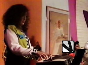 No Me Hagas Más Daño _ Caramelo Caliente Pronto Viva 90s. Una Empresa de ©️Amo los 90s Ha comenzado su carrera artística en 1991 con Tu Pum Pum. Cuenta con 2 producciones discográficas en los formatos de Vinyl. Su estilo de Caramelo Caliente es: Salsa (Por ejemplo, en su álbum Tu Pum Pum). Su estilo sigue el género: Latin. El tema No me hagas más Daño lanzado el año 1992 Fue el mayor éxito de esta Agrupación enteramente Femenina. Powered for Viva 90s. | Viva 90s. by Amo los 90s.