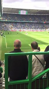 48K views · 820 reactions | La reazione di una bimba al suo ingresso a Celtic Park...per la prima volta! Lunga vita al football ⚽❤ | London Football | Facebook