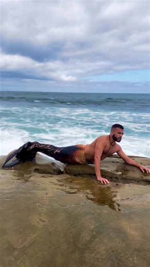 Tide Pool Merman 🧜‍♂️ #mertailor #merfolkmedia #merman #mermaid #mermaidtail #mermantiktok #mermaidtiktok #mertok #merfolk #magic #fantasy #mermaids #mermaidtok #mermaidlife #beach #ocean #water #sea #travel #fyp #viral