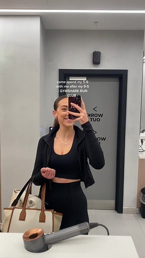 Come spend my 5-9 with me after my 9-5 (as a marketing degree apprentice)🏋🏻‍♀️💪🏼 this is a little different for me but I went to the new GymShark regent street store for their free run club session launch! This is a 5K run and honestly I’m not a strong runner but they organised it well for all abilities☺️ these are every Tuesday and I will definitely be back!! #5to9 #5to9routine #5to9afterthe9to5 #gymshark #gymsharkregentsreet #gymsharkrunclub #degreeapprenticeship #degreeapprentice #dayinth