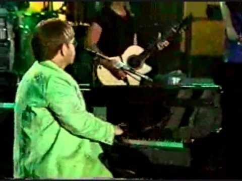 Elton John - Can You Feel The Love Tonight - Live in Tokio 1998