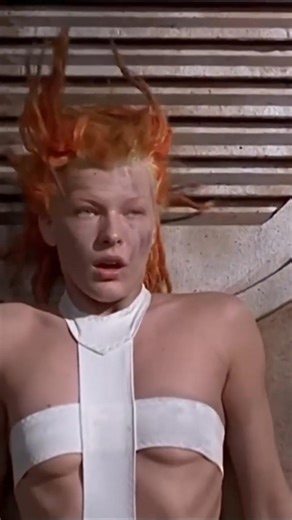 Leeloo Breaks Free | Fifth Element #shorts