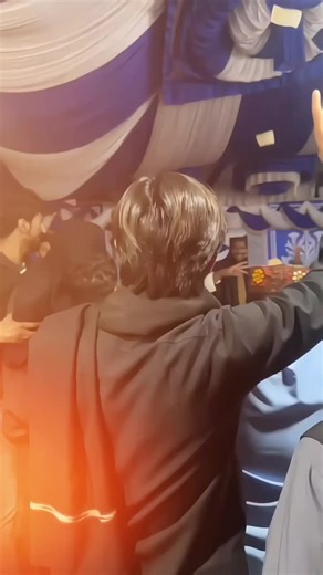 Ghot G Masti 😂 Ayin Sangat Jhen Mehfil Khy Char Chand Hani Chadya Love you All 🌸🥰🙌 @naveedaliMallah @حسین #foryorpageoffical #Tiktokfame #Millonviews #Viralmyvideo #Abbasisticcfam #foryourpageoffical #Layseverywhere #sindhitiktok #sindhistatus #sindhimahno #layseverywhere #viewsproblem