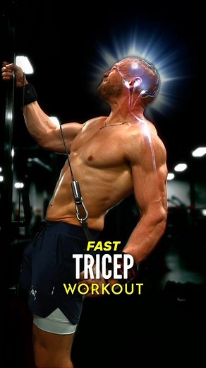 2.8M views · 4.9K reactions | 2 Tricep Workouts for you 﫵 Short on...