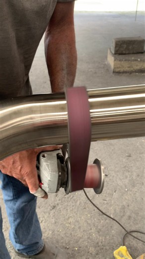 Polimento de Inox na Oficina: Escovado e Limpeza Profunda