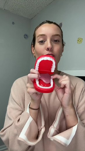 Jump on the trend and learn how to make the “crispy” R 👏🏼 #crispy #speech #articulation