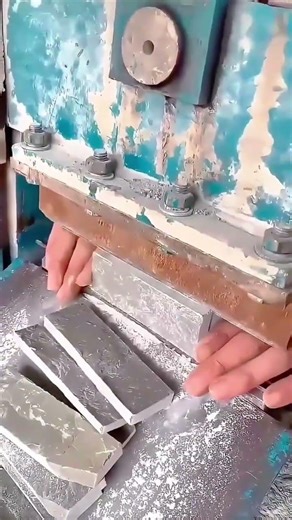 Hydraulic Stone Cutting Machine For Clean And Uniform Building Material Preparation