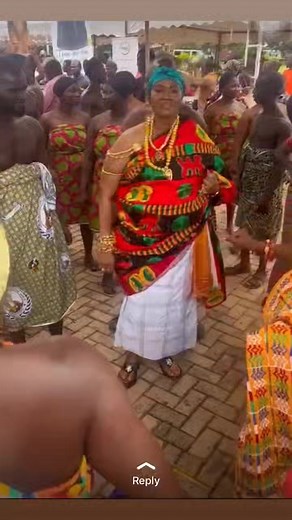 Dormaahemaa Odeneho Akosua Fima Dwaben ll showing her dancing skills at Meko Bono (2023) #Bono #MekoBono #Dormaa #Ghana #BonoRegion #BonoEast #Akan | The Bono People-Akan Of West Africa